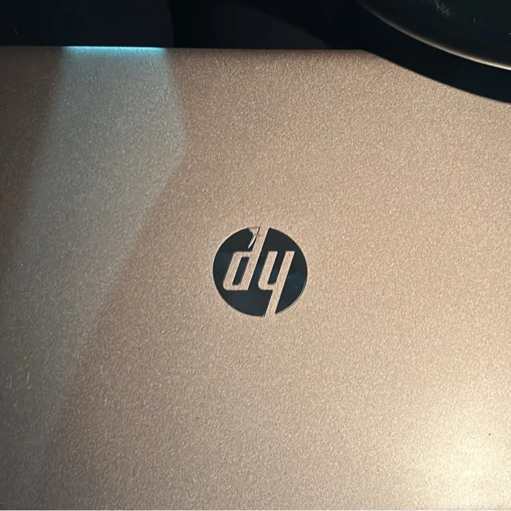 HP LAPTOP ROSE GOLD - Picture 2 of 7